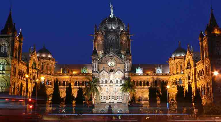 Exclusive North India: Mumbai to Maheshwar by Private Jet