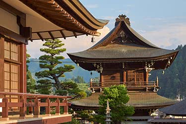 Takayama and the Noto Peninsula: Japan's Crafts & Countryside