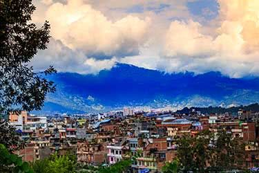 Valleys & Kingdoms: A Trekking Journey From Annapurna To Mustang