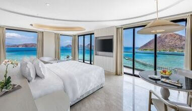 Full Ocean View Suite