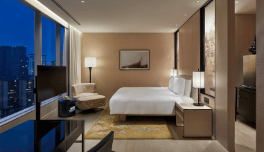 1 King Bed