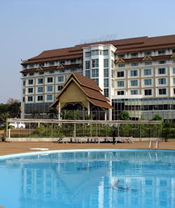 Arawan Riverside Hotel
