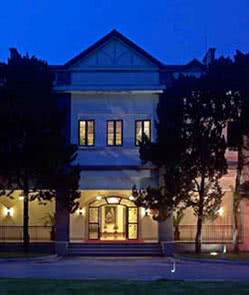 Garden Hotel