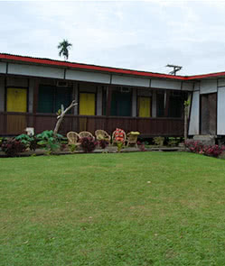 Ambunti Lodge