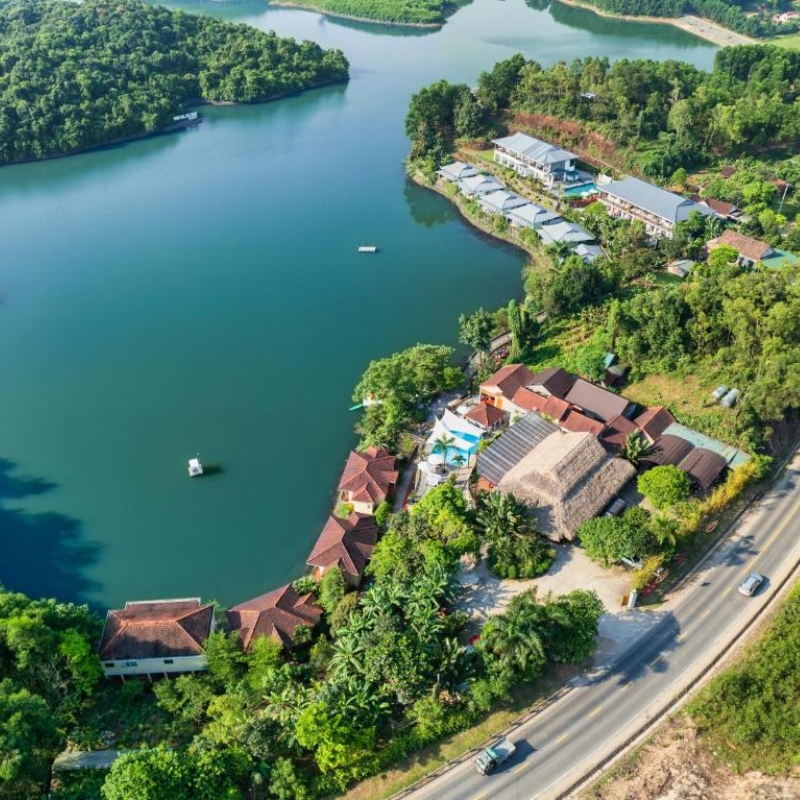 Phong Nha Lake House Resort