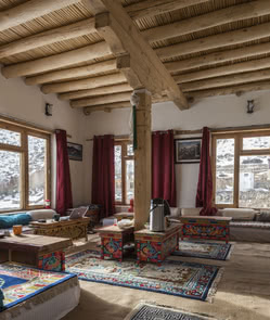 Snow Leopard Lodge