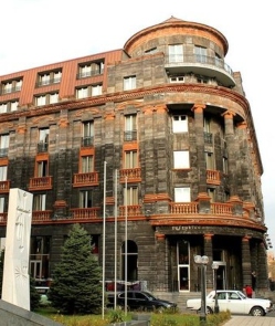 Tufenkian Historic Yerevan Hotel