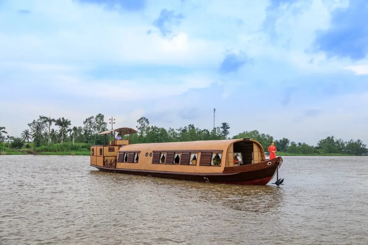 Song Xanh Sampan
