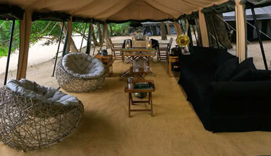 Leopard Trails dining tent