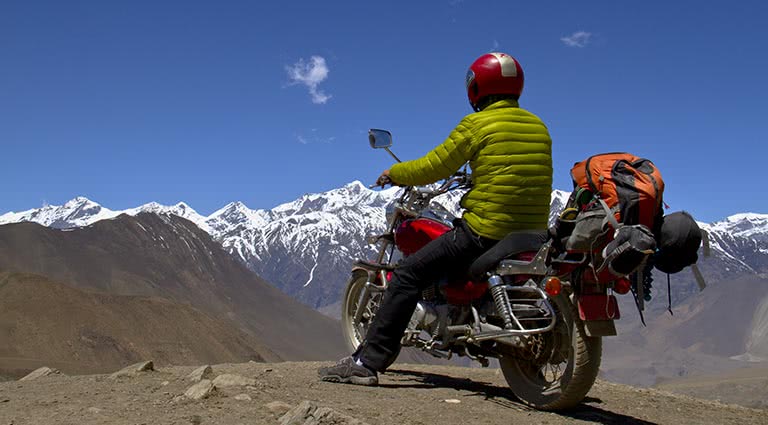 7-Day Classic Bike Trip through the Nepalese Himalayas