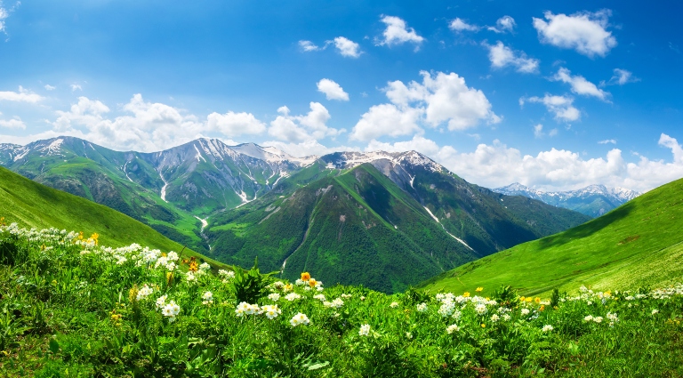 Georgia: Hiking the Greater Caucasus 