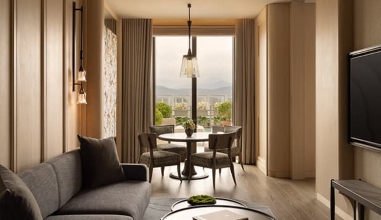 Pool Terrace Suites (2906 sqft)