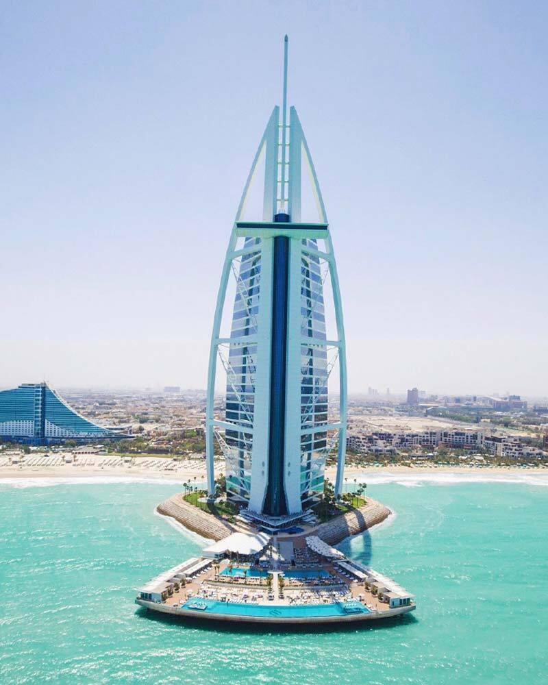 Jumeirah-Burj-Al-Arab-Dubai-3.jpg