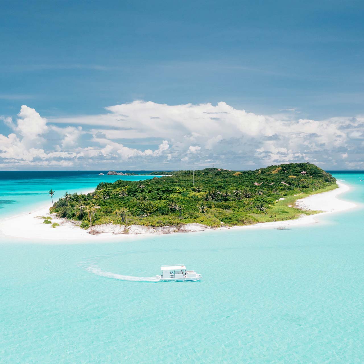 Aman-Island-Banner-mobile-2