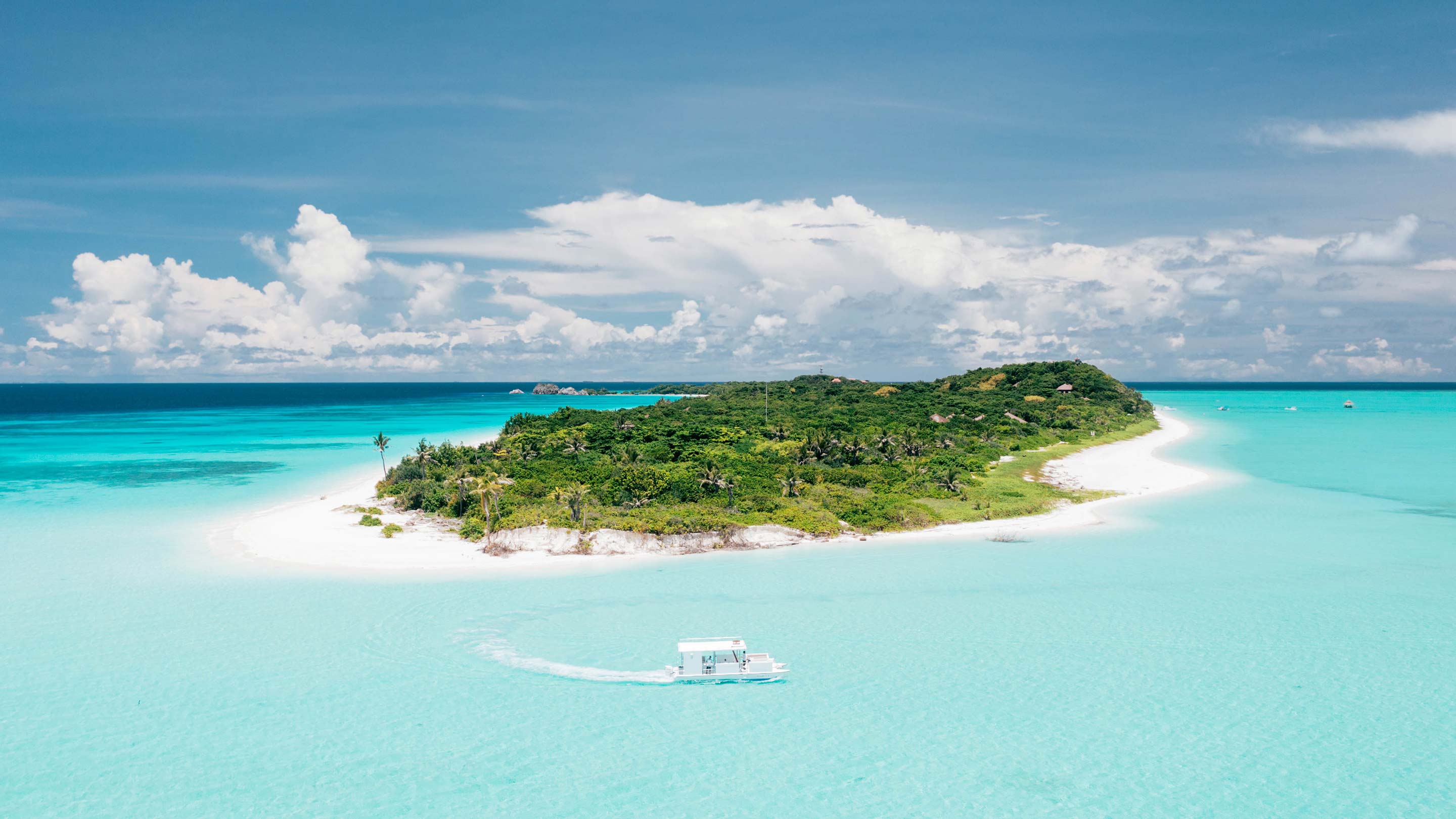 Aman-Island-Banner-desktop-2