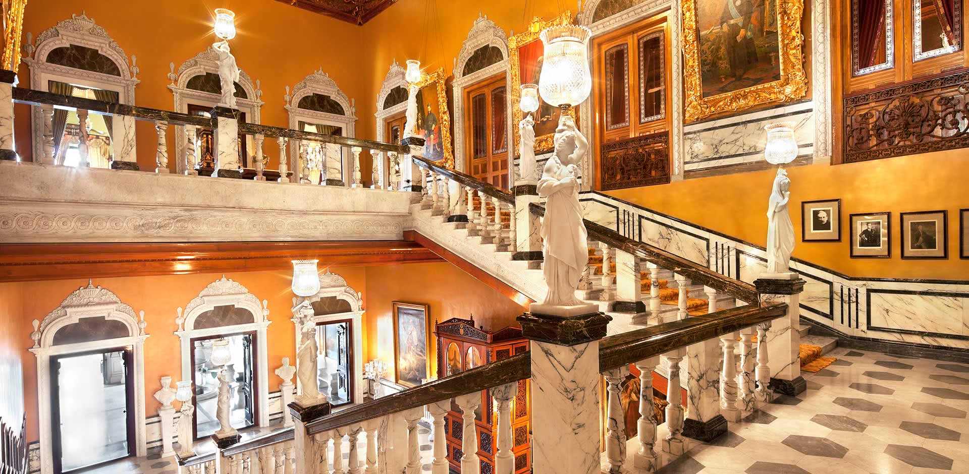 Taj Faluknama Palace