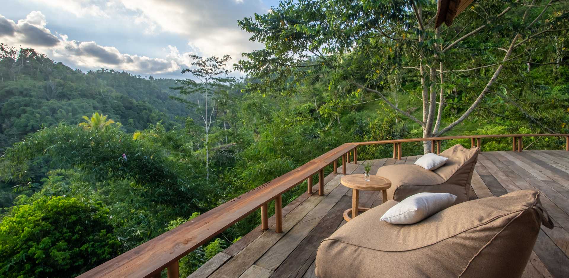 Buahan, A Banyan Tree Escape