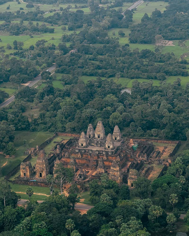 Angkor-Wat-Helicopter.jpg