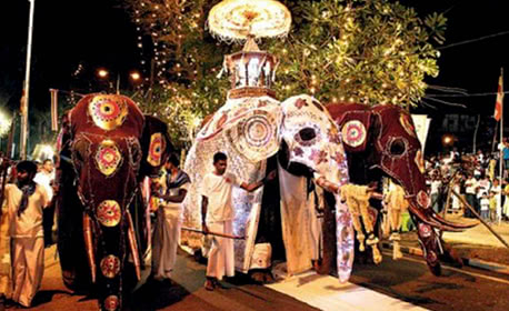 Navam Perahera