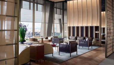 Lobby Lounge & Bar
