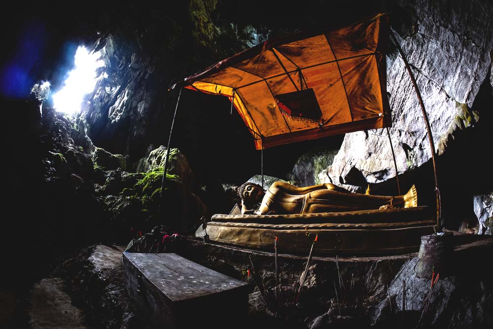 Tham Pafa, or the Buddha Caves