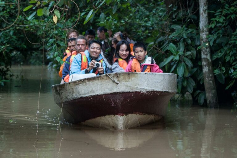 Kinabatangan-Boat