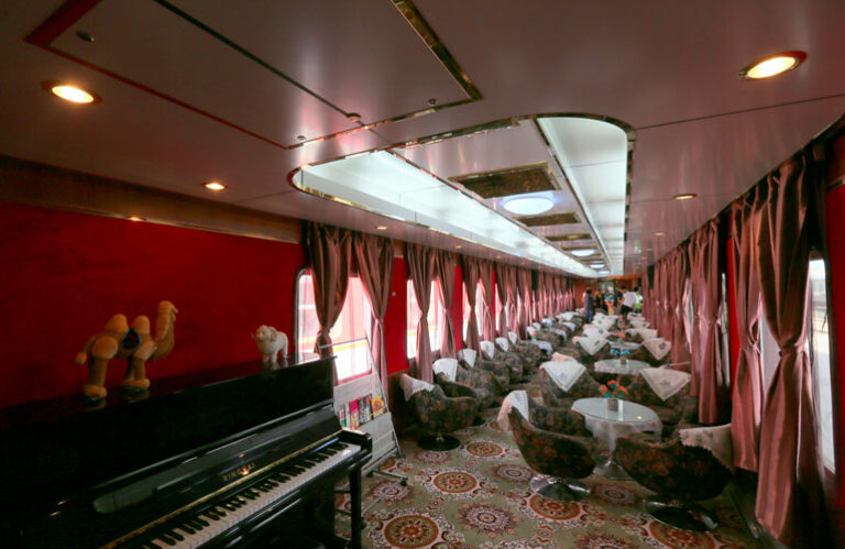 lounge car