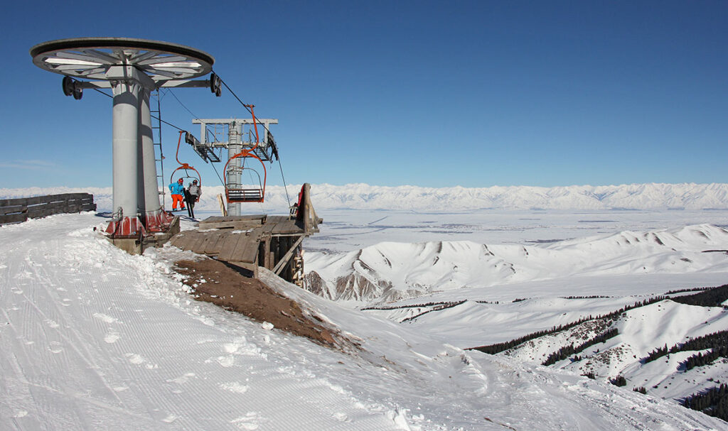 5 GoPro-Worthy Asian Skiing Destinations - Travelogues from Remote Lands