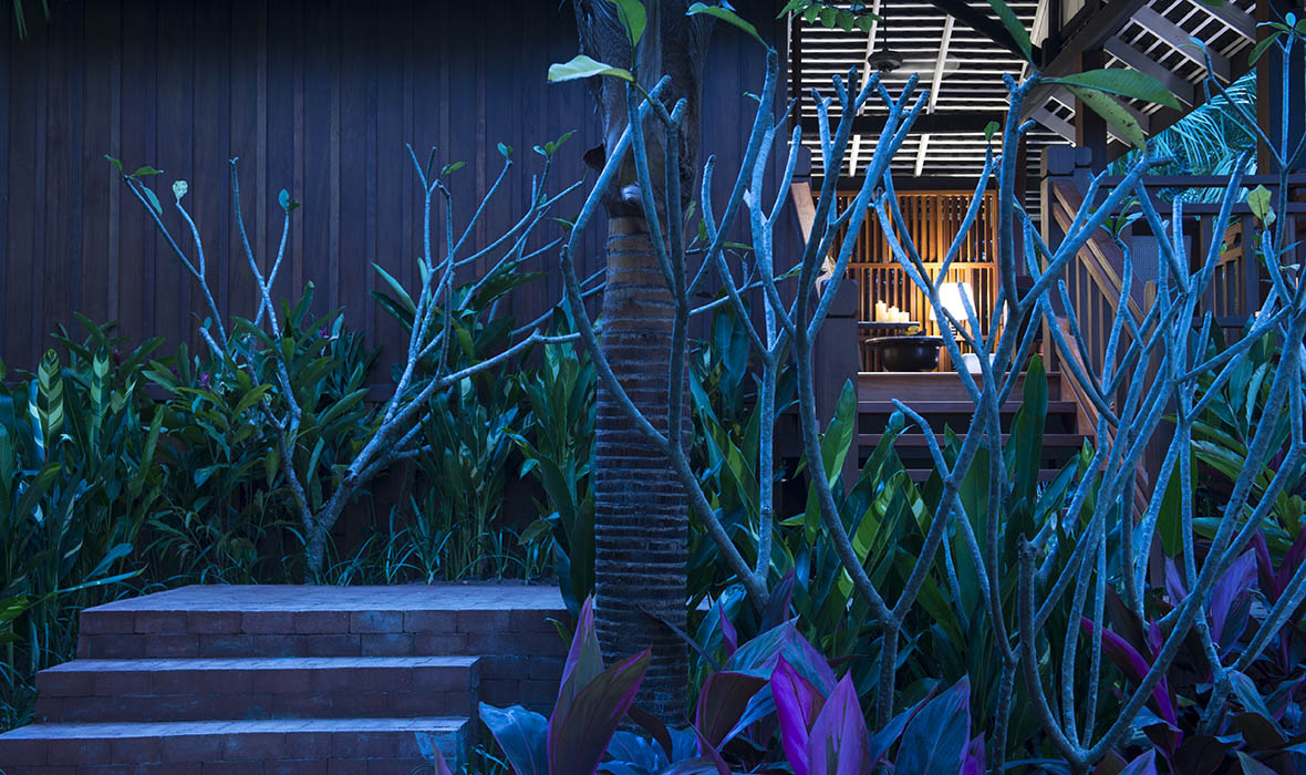 Riverside_Villa_Terrace_001