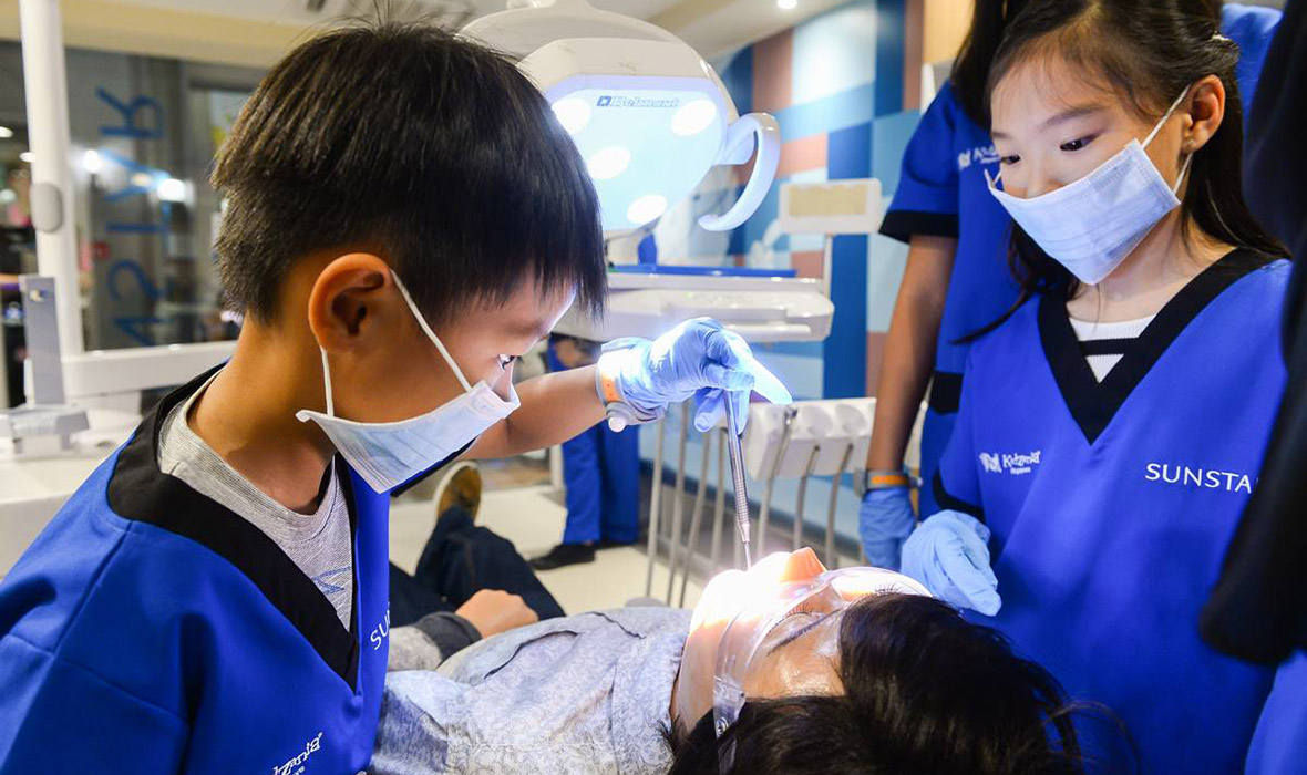 KidZania_Children-004-1