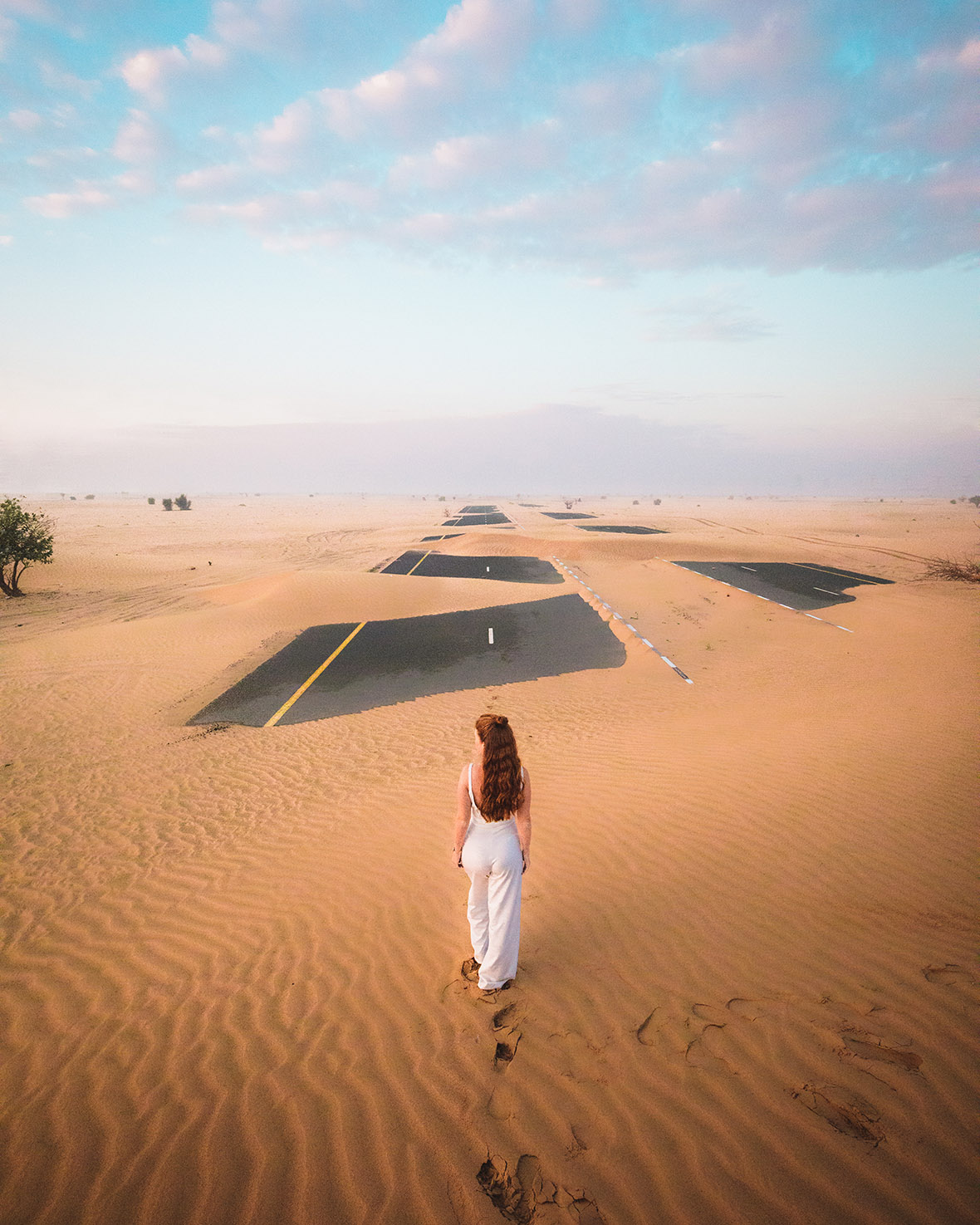 The midday sun is best for desert photographs information