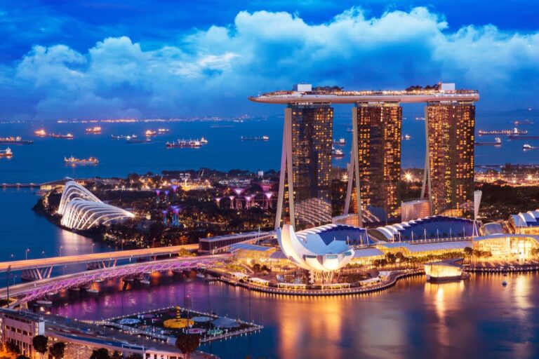 The iconic Marina Bay Sands skyline. 