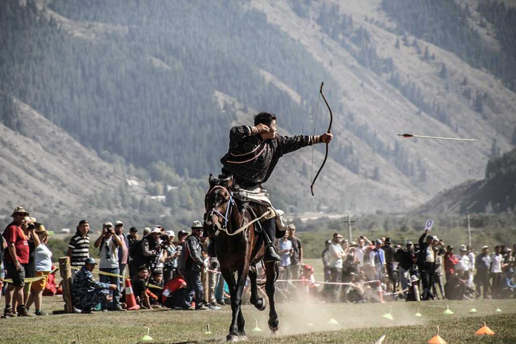 Archery,-Mongolia