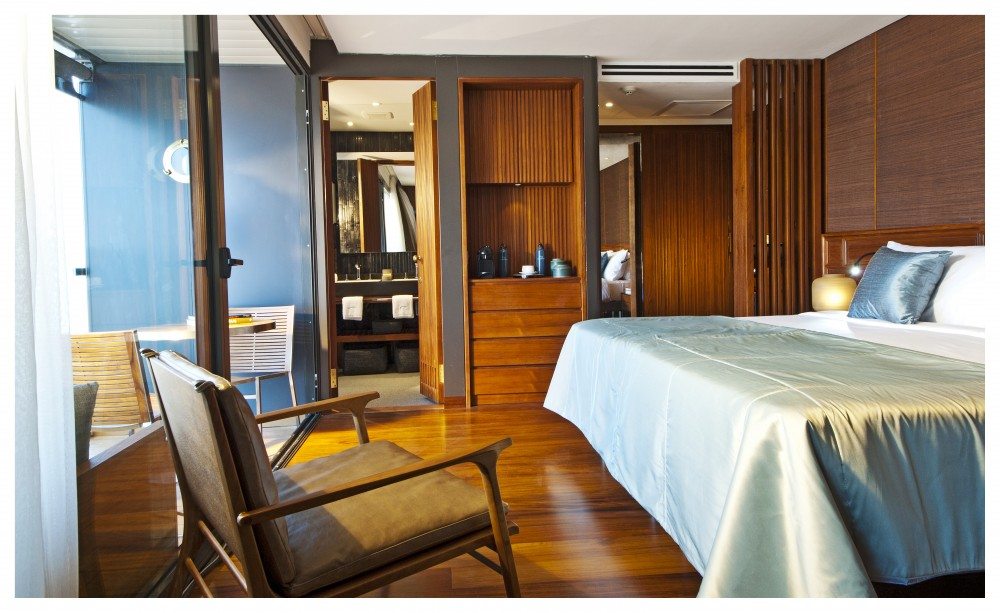 Aqua-Mekong-Design-Suite-with-Balcony-Double-Set-Up-High-Resolution1-e1443757501551