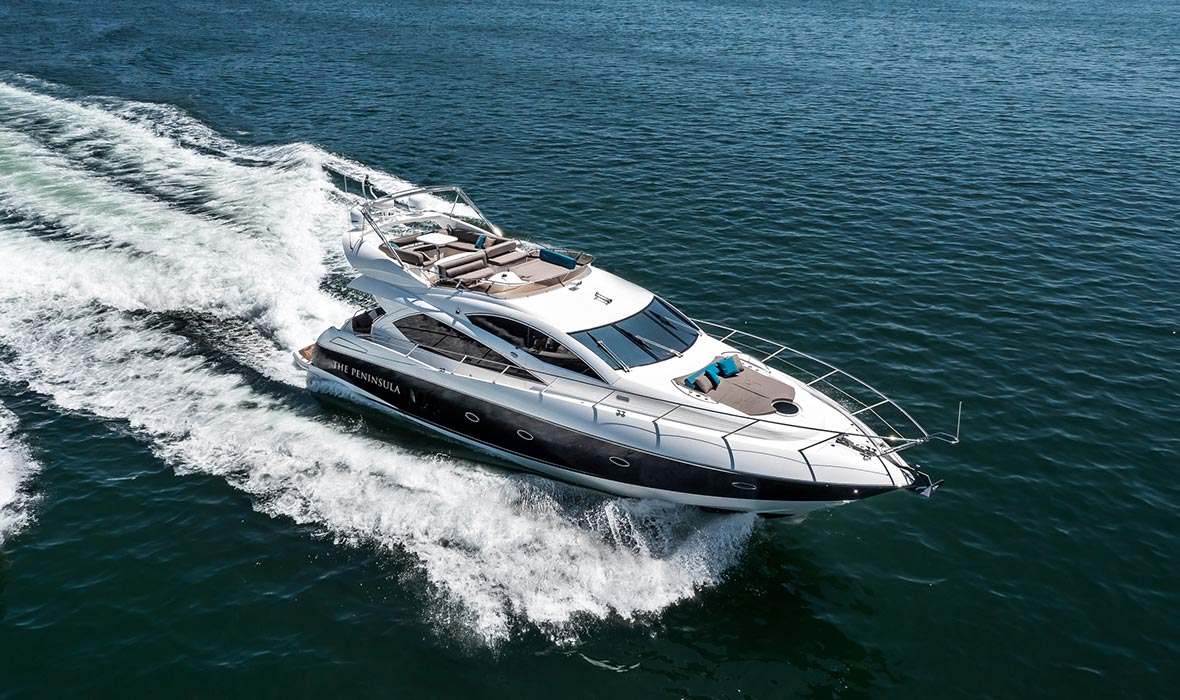 Peninsula-Yacht