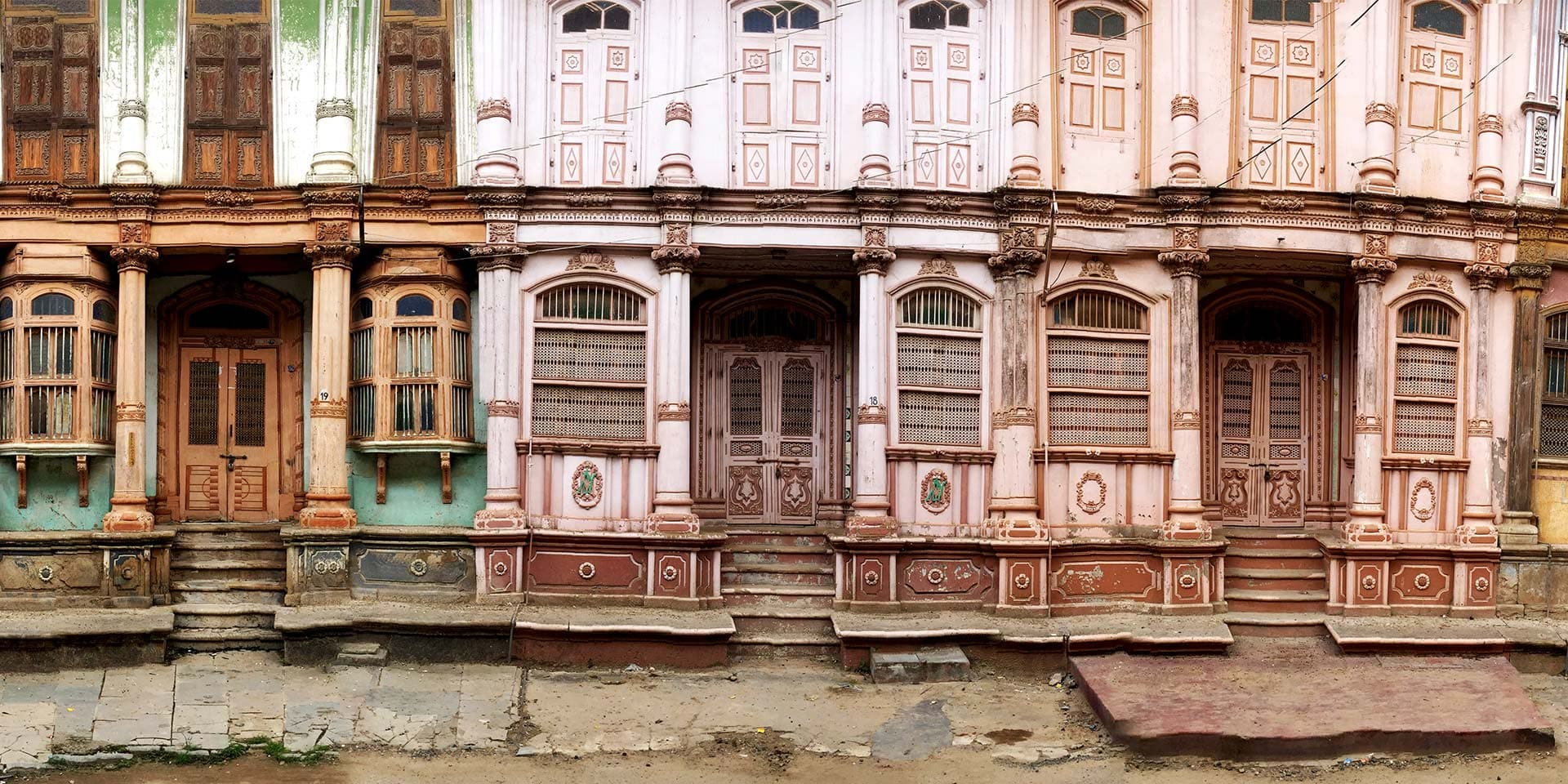 The Forgotten Gujarat Town of Sidhpur - Travelogues from Remote Lands