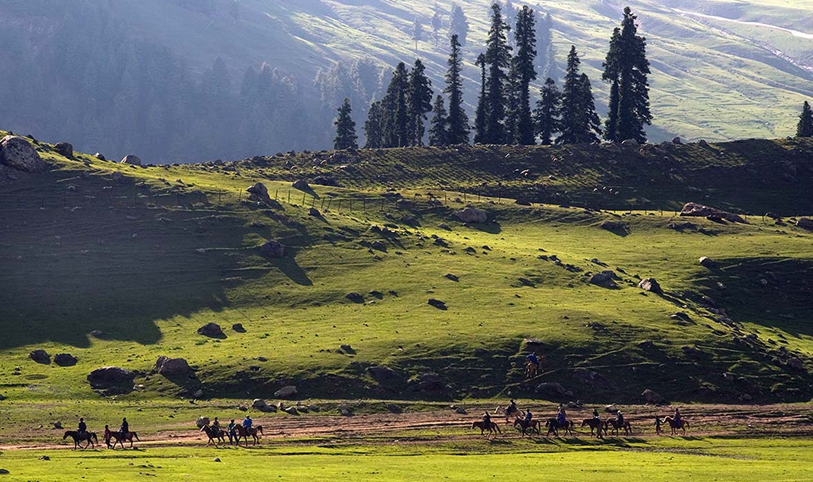 5.-Rolling-meadows-of-Yusmarg