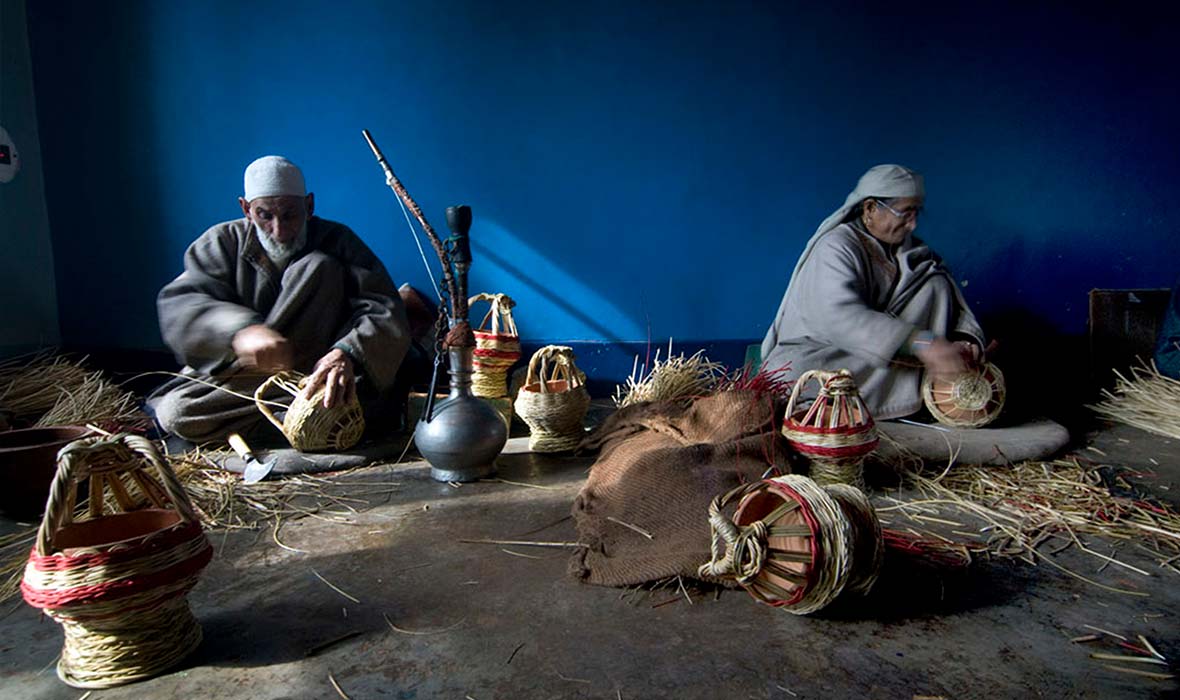 Inside-a-kangdi-workshop