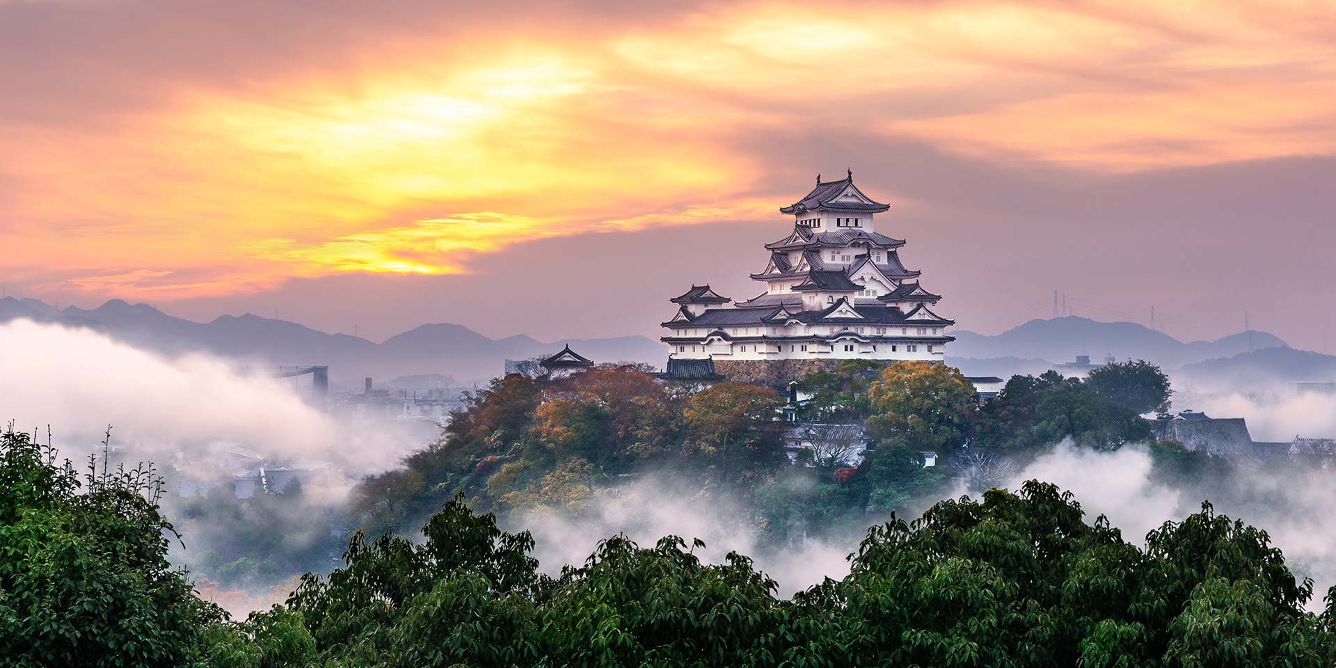 Himeji-Castle-01.jpg