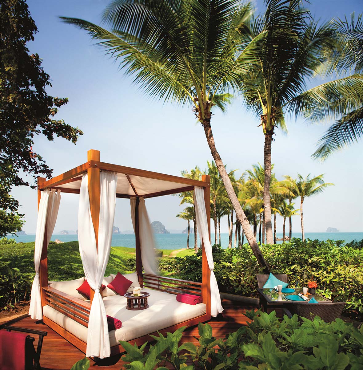 Main-Pool_Private-Cabana-2