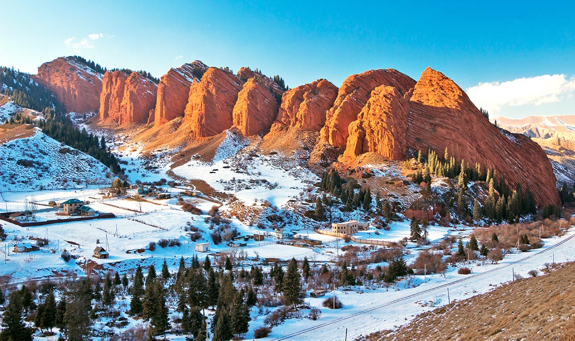 Cold-Winter-Pick-Kyrgyzstan-2