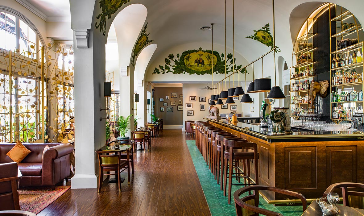 The-Elephant-Bar-in-Raffles-le-Royal-Phnom-Penh