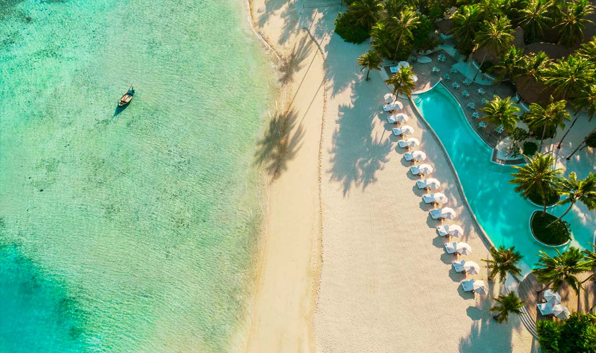 7-Luxury-Resorts-Maldives-4