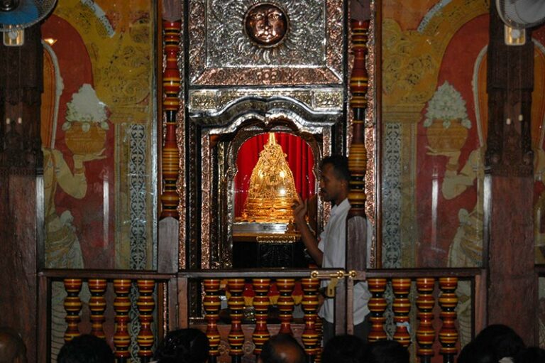 Kandy_2b Kandy_2b