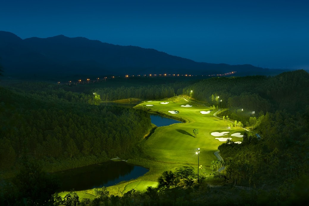 Ba-Na-Hills-Golf-Club-Hole-11-at-night-High-Res Ba-Na-Hills-Golf-Club-Hole-11-at-night-High-Res