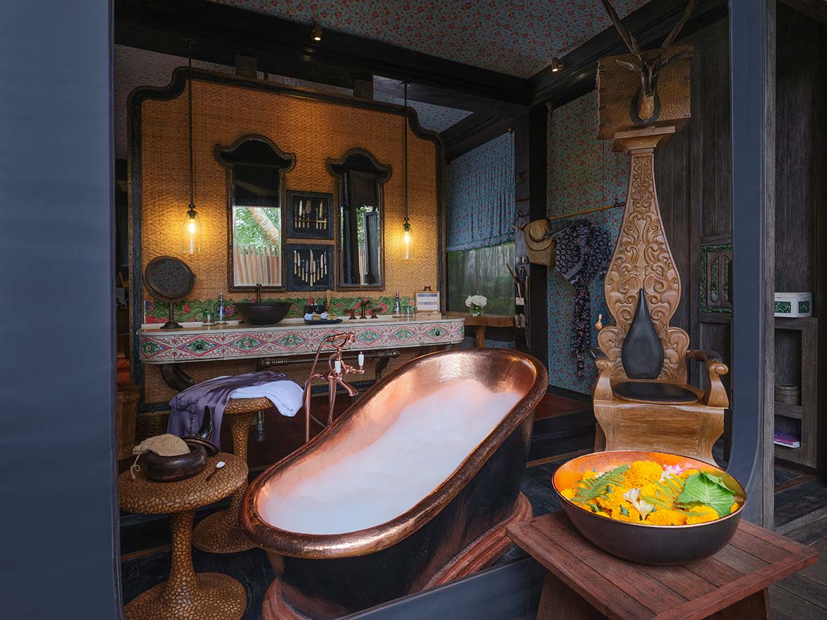 ubud-accommodation-tent-bathroom ubud-accommodation-tent-bathroom