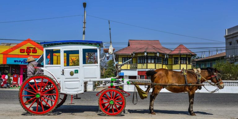 Pyin Oo Lwin: An English Town in Burma